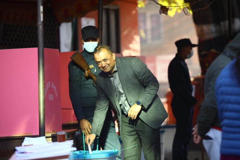 गगन थापाले हाले भोट 